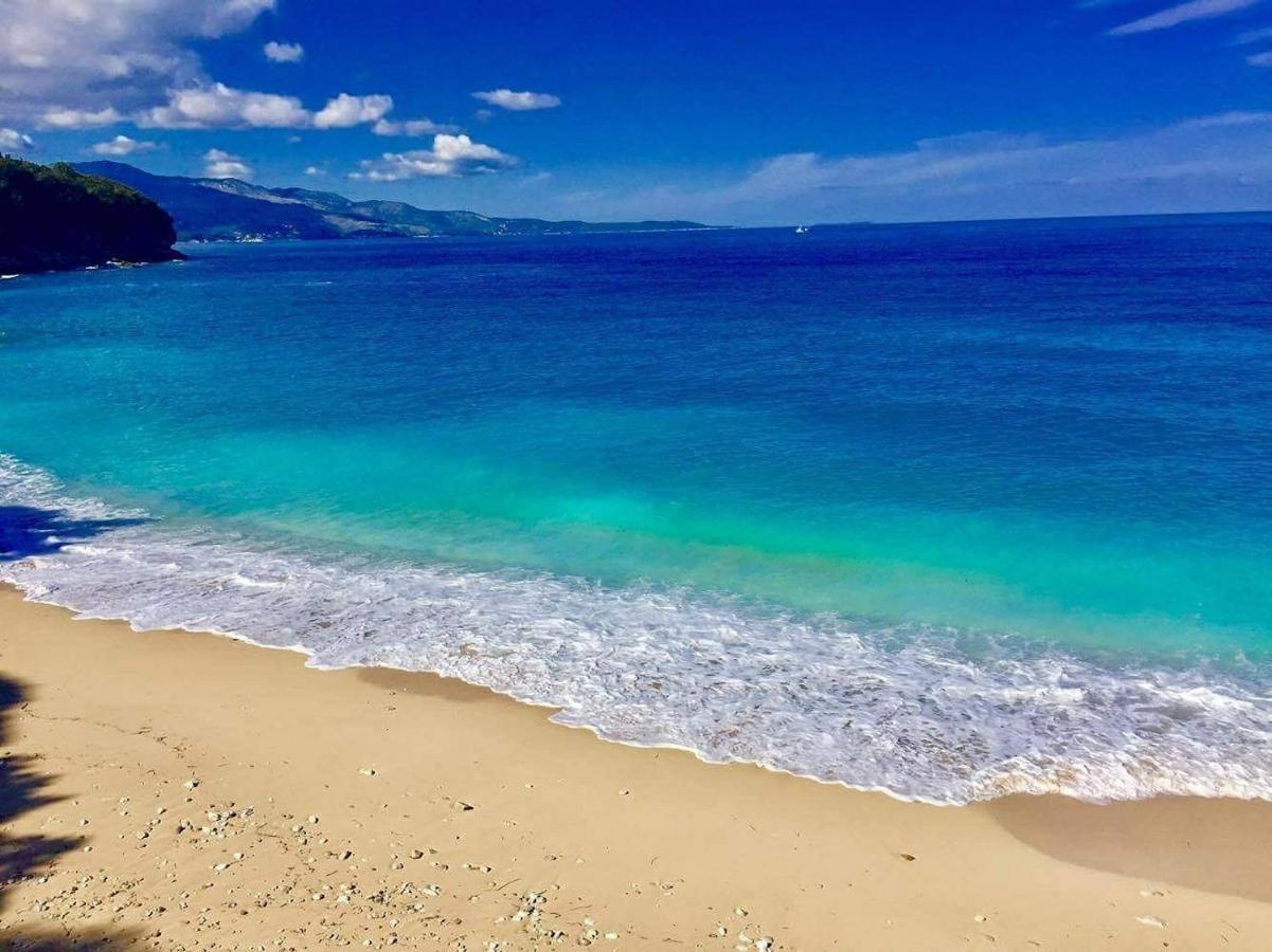 Sunset Apartment Saranda Bay 외부 사진
